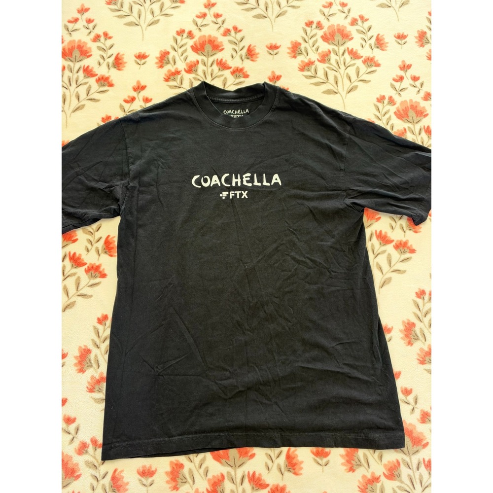 Coachella 2022 FTX Music Festival Graphic T-Shirt Black Mens Medium Flower